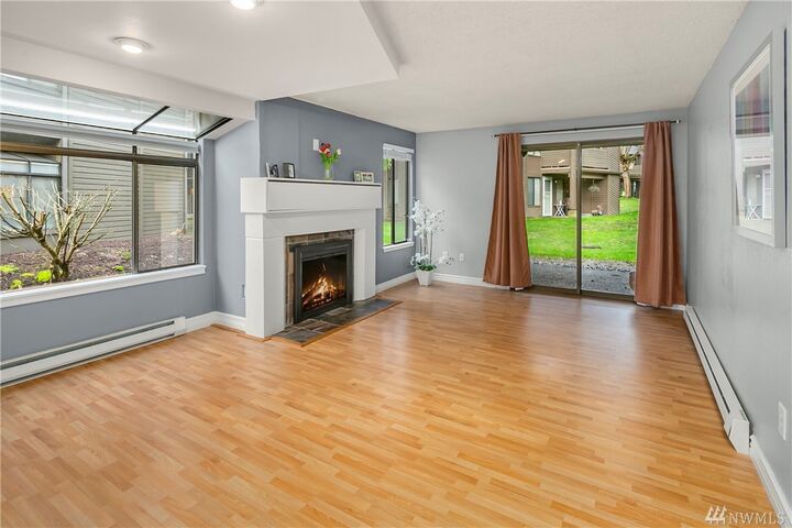 Property Photo: 10010 NE 122nd St A WA 98034