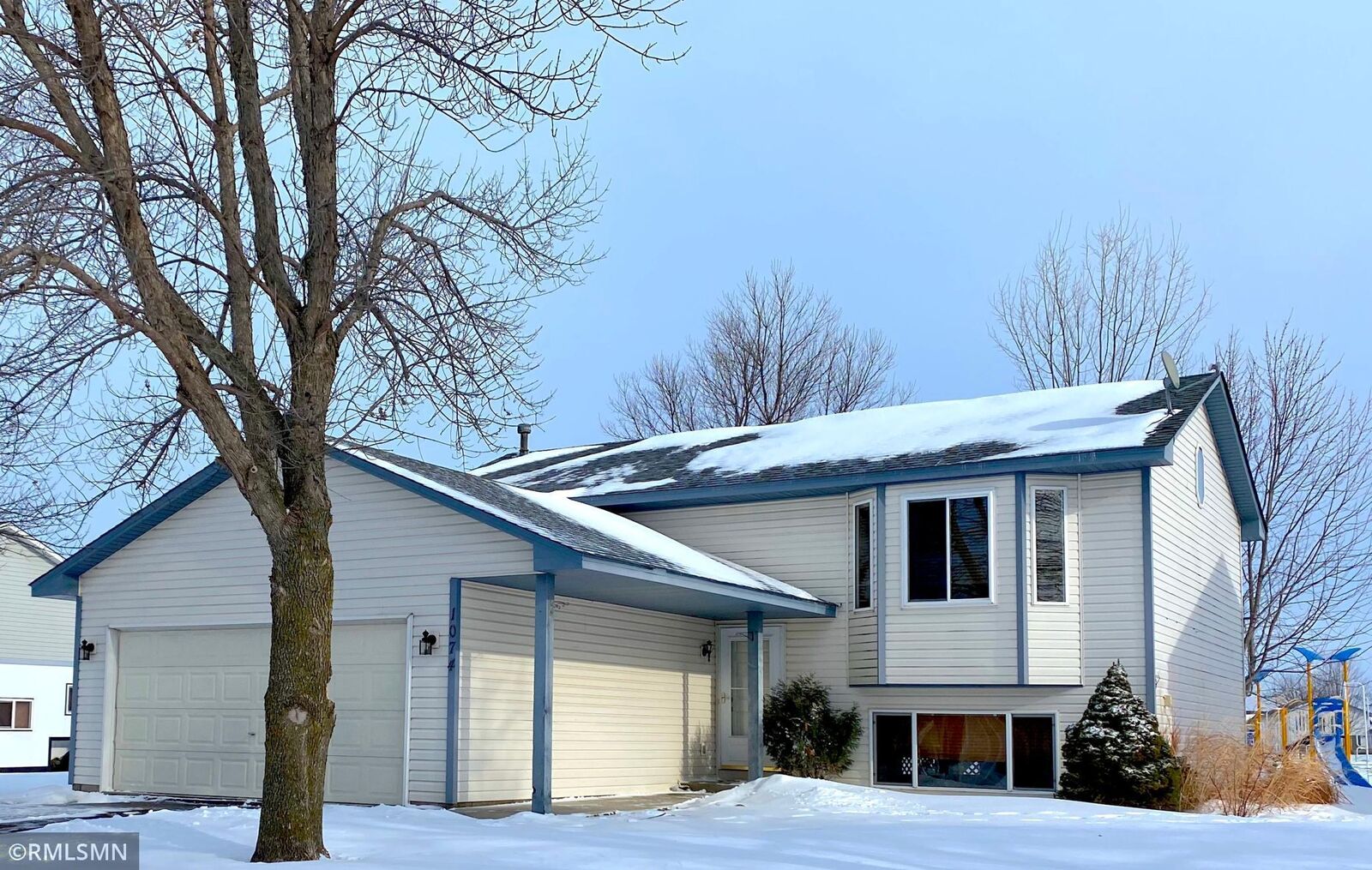 Property Photo:  1074 Meadow Street  MN 55322 