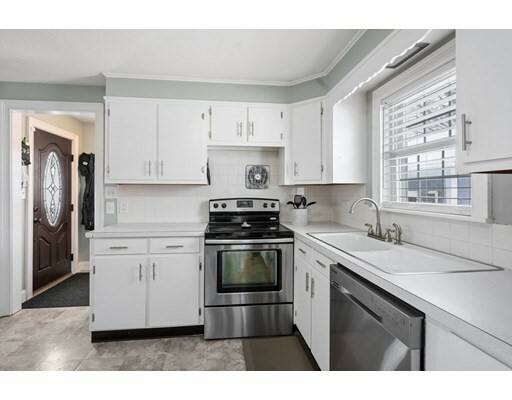Property Photo: 118 Market St MA 01913