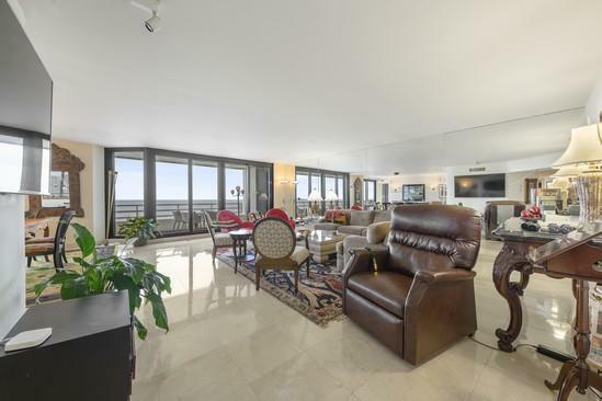 Property Photo:  1500 S Ocean Boulevard 1102  FL 33432 