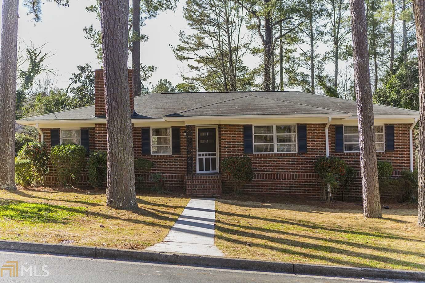 Property Photo:  200 E Valley Rd  GA 30161 