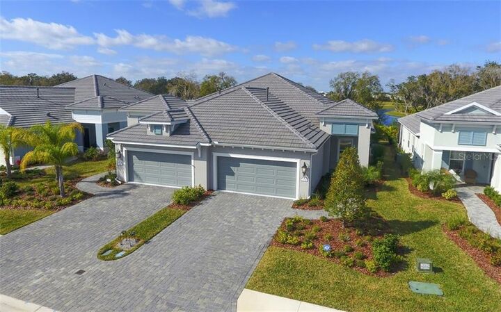 Property Photo:  3036 Sky Blue Cove  FL 34211 