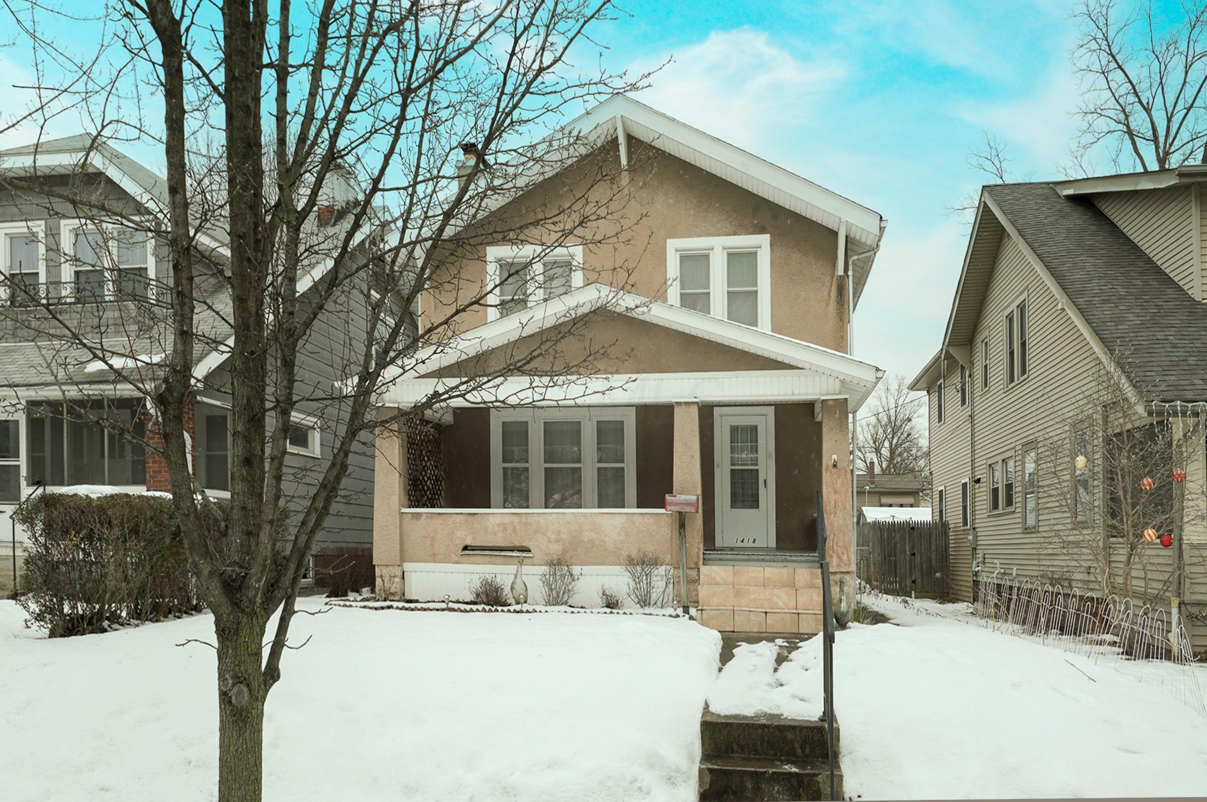 Property Photo:  1418 Mulford Road  OH 43212 