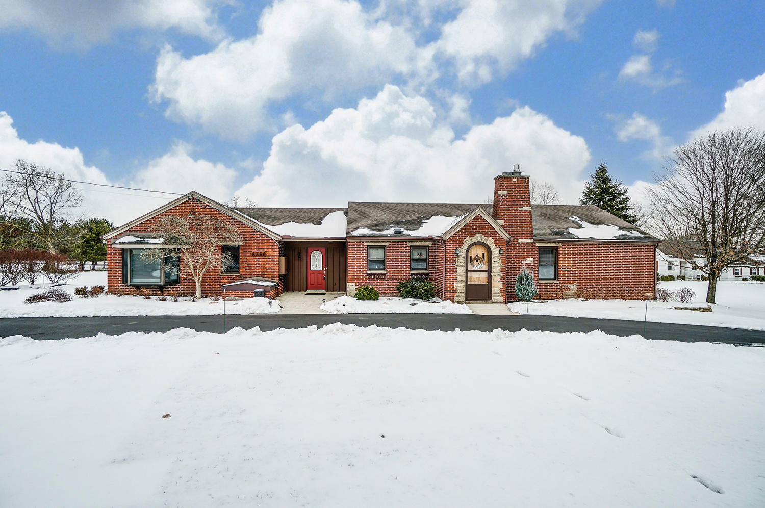 Property Photo: 8360 Frederick OH 45414