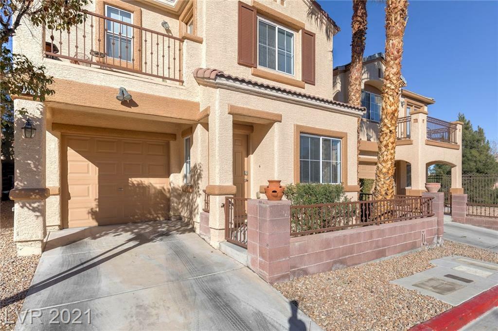 Property Photo: 10384 Coyote Cub Avenue NV 89129
