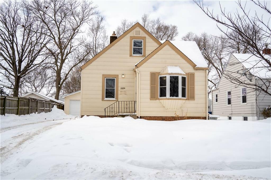 3224 SW 12th Street  Des Moines IA 50315 photo