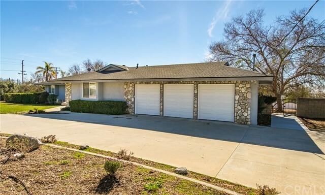 Property Photo:  28985 Locust Avenue  CA 92555 