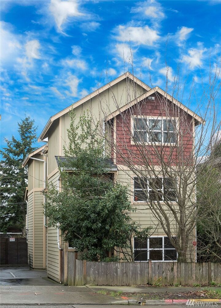8807 Delridge Wy SW A  Seattle WA 98106 photo