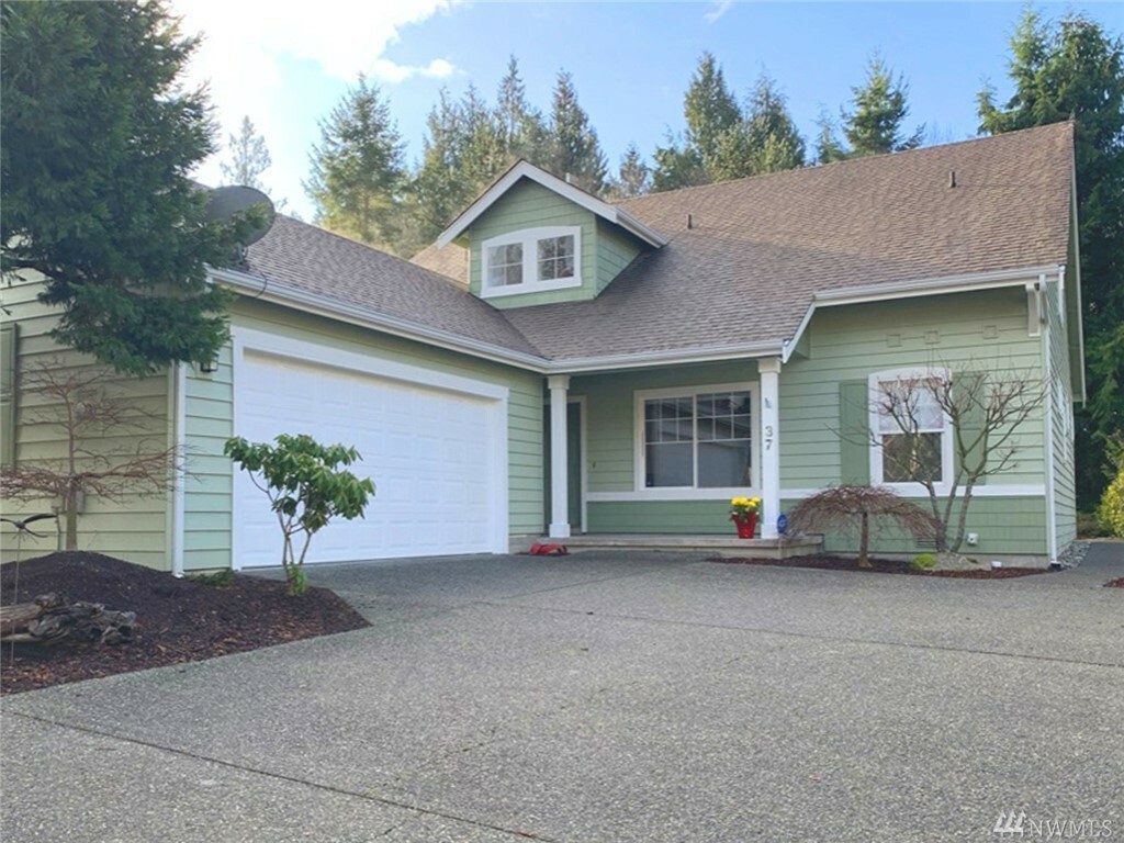 Property Photo:  37 McKenzie Lane  WA 98365 