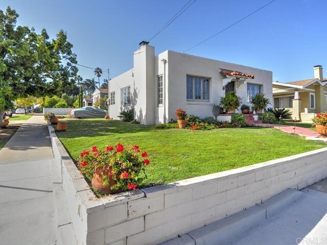 Property Photo: 3704 Kite Street CA 92103