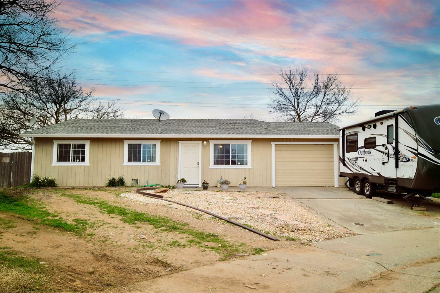 Property Photo:  2221 Cape Coral Court  CA 95626 