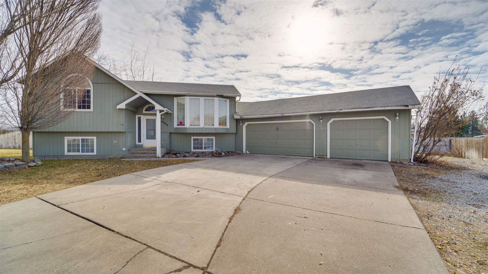 Property Photo:  20220 E Grace Ln  WA 99027 