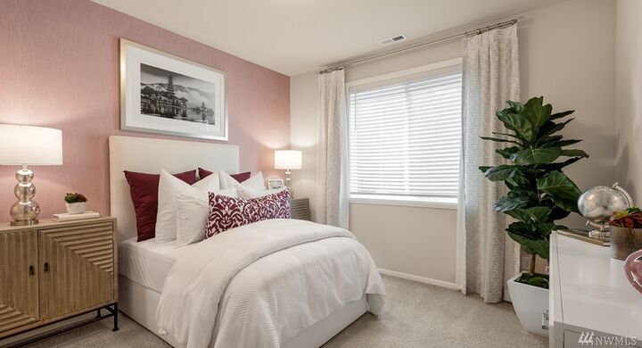 Property Photo: 28922 239th Ave SE 14 WA 98038