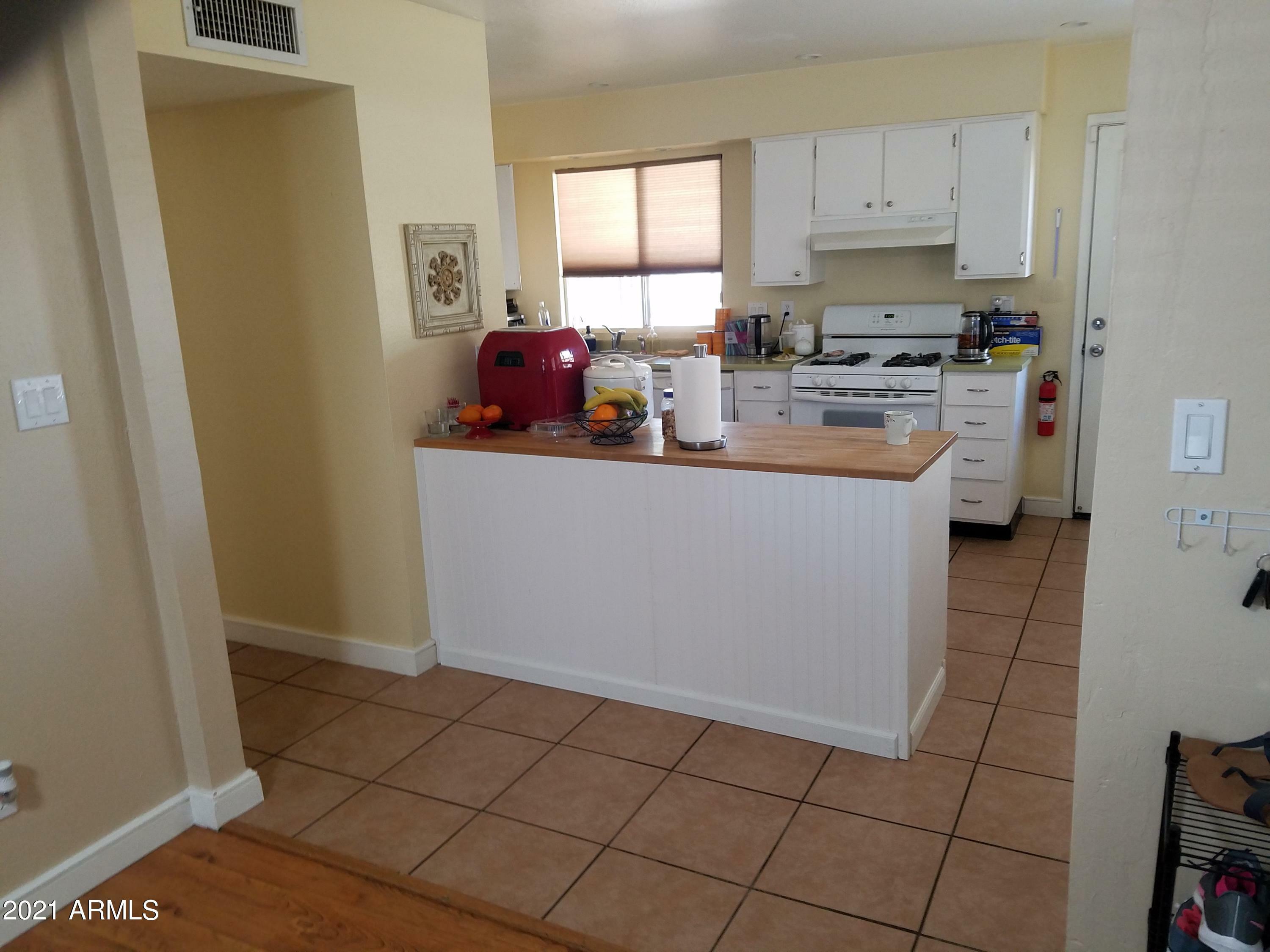 Property Photo: 1022 S George Drive AZ 85288
