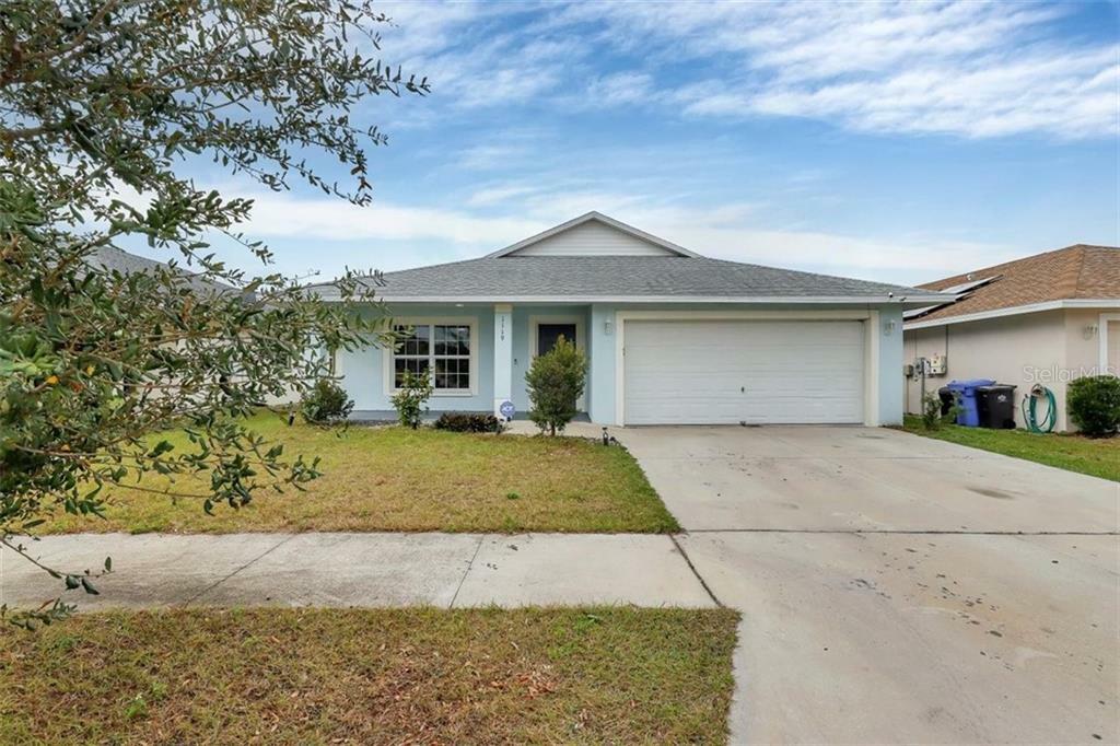 Property Photo: 1119 Shared Passion Street FL 33570