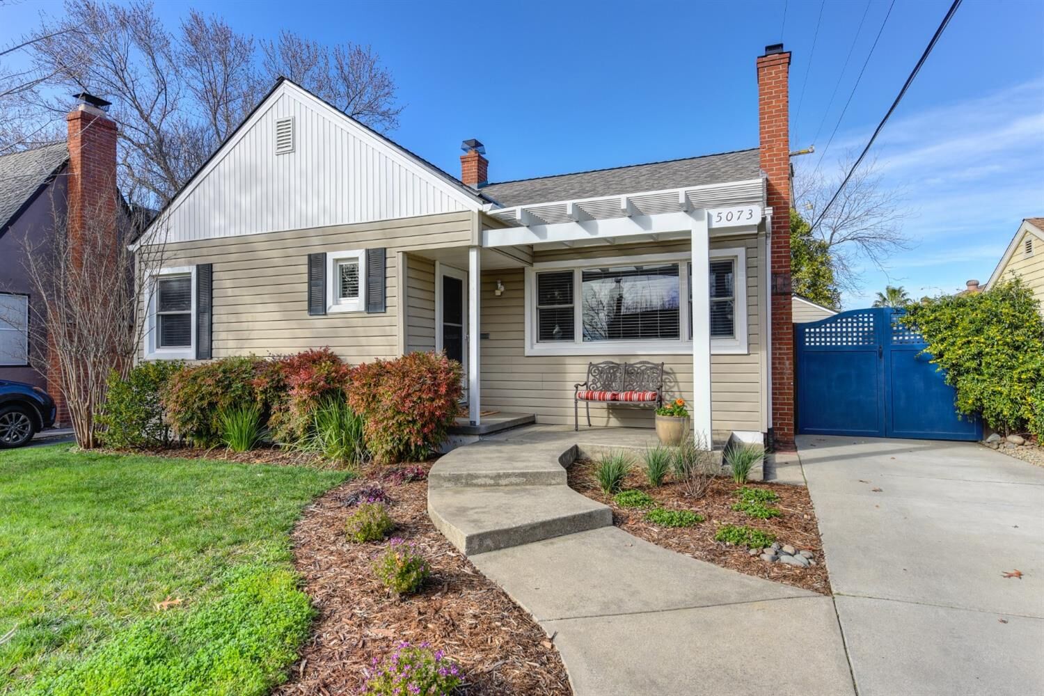 Property Photo: 5073 7th Avenue CA 95820