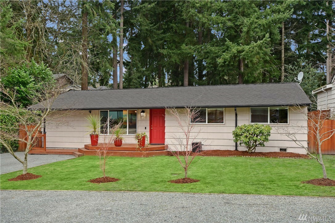 Property Photo:  16439 14th Ave SW  WA 98166 