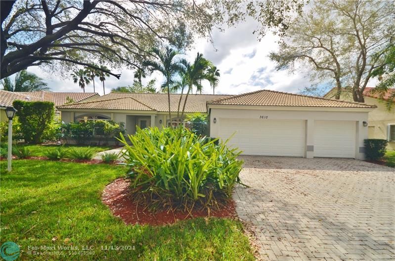 Property Photo: 3610 Washington Ln FL 33026