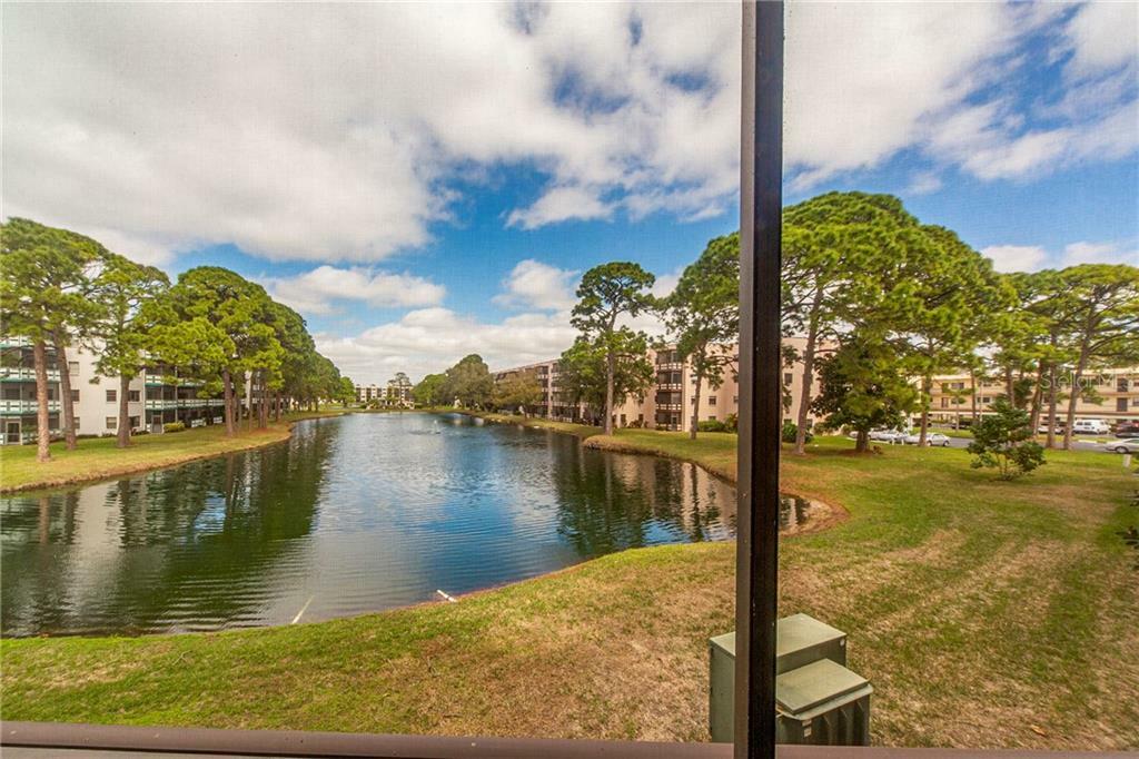 Property Photo: 7975 58th Avenue N 206 FL 33709