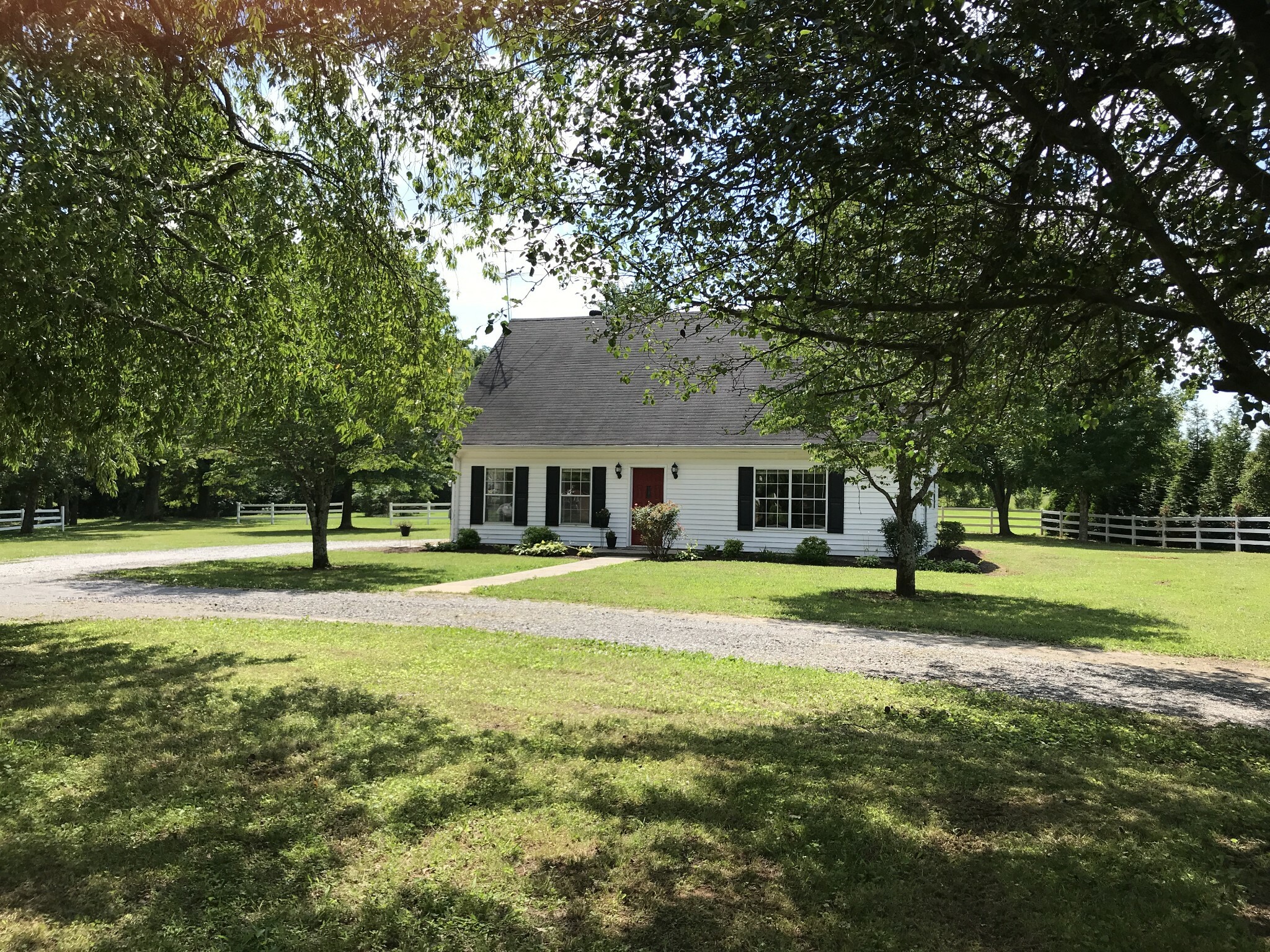 Property Photo:  2419 River Rd  TN 37129 