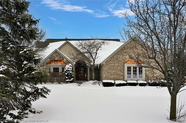 Property Photo: 21754 Manchester Crt MI 48335