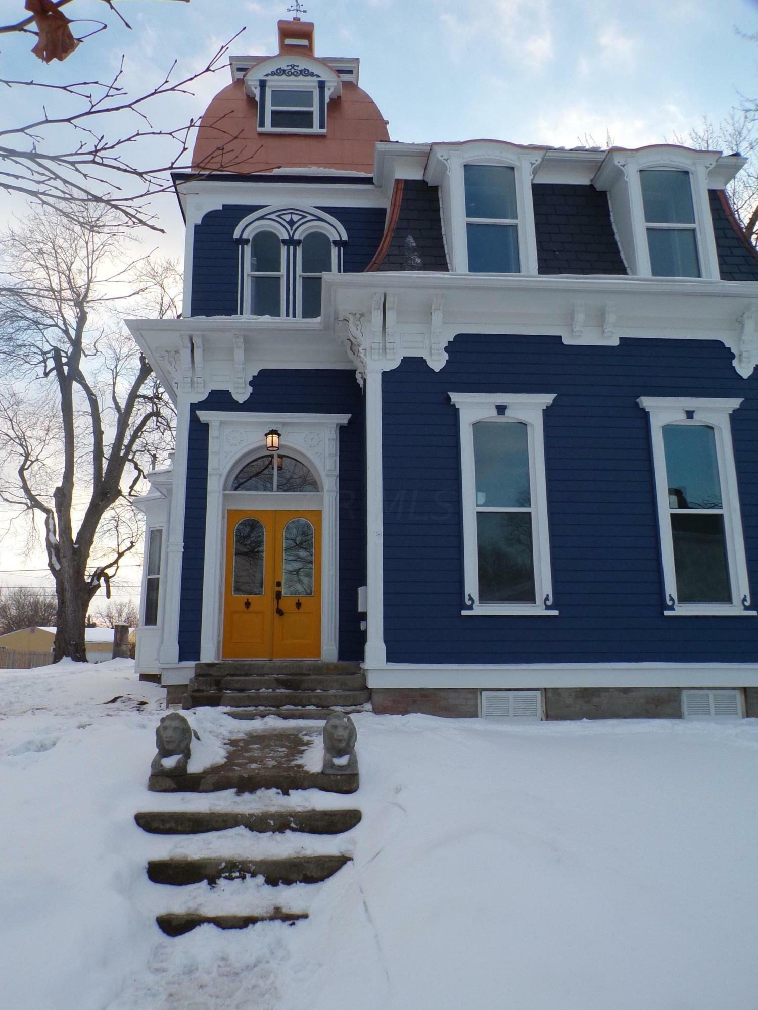 Property Photo: 137 N Oak Street OH 43140