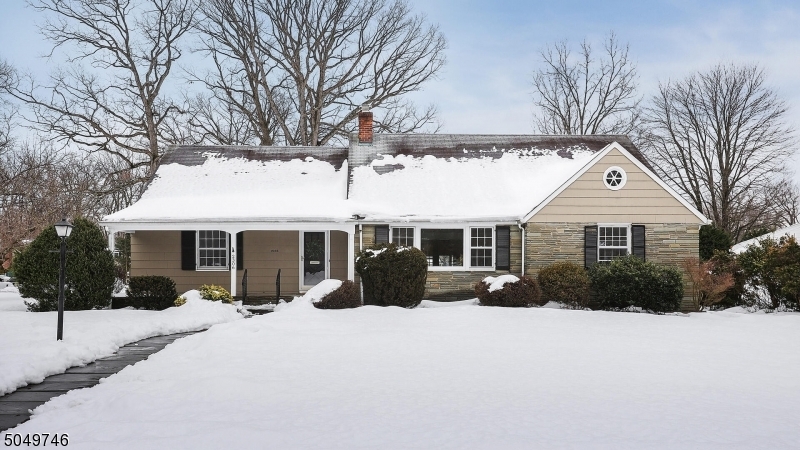 Property Photo: 2306 Woodland Ter NJ 07076