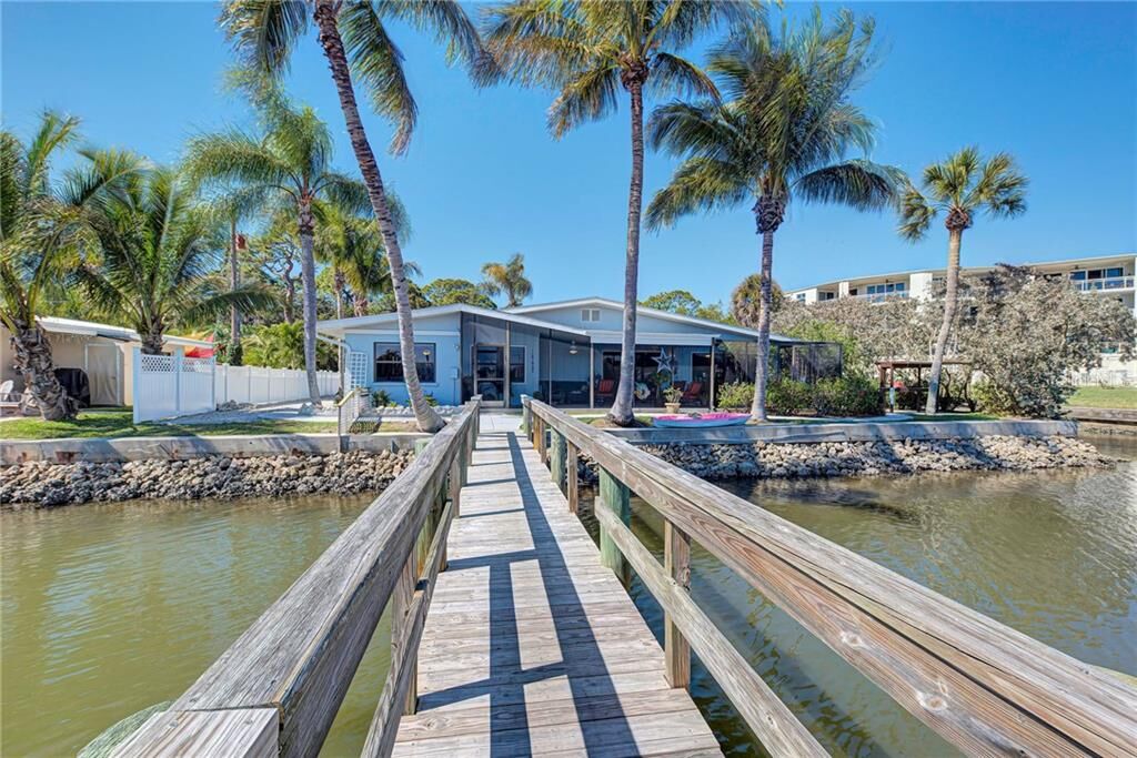 Property Photo: 199 Bayview Parkway FL 34275