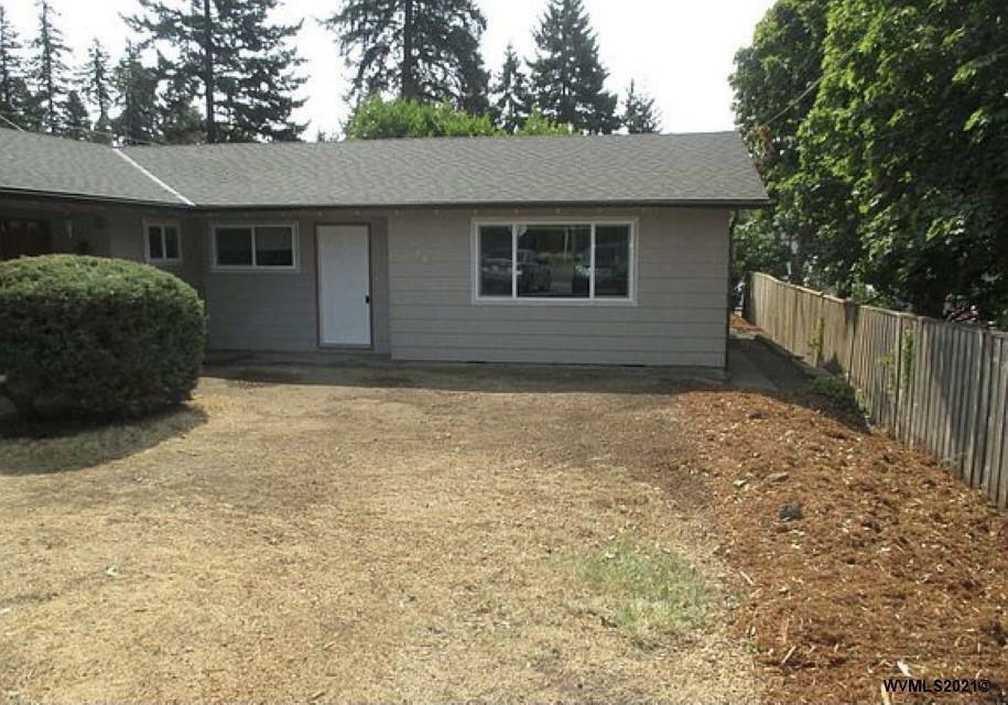 Property Photo:  780  Oakhill Av  OR 97302 