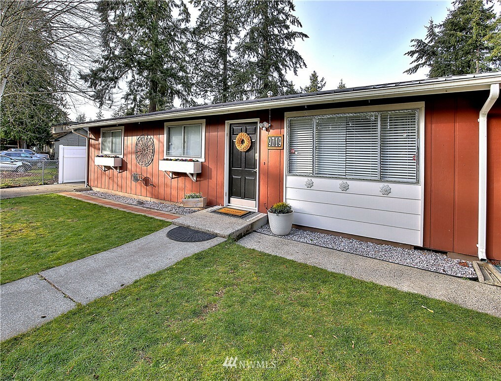 9719 Newgrove Avenue SW  Lakewood WA 98498 photo