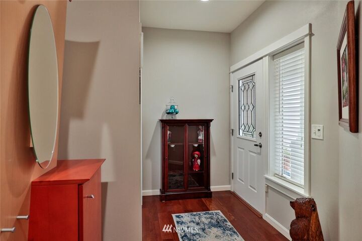 Property Photo: 10700 SE 260th Street L102 WA 98030
