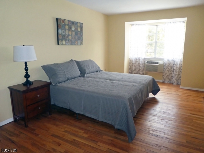 Property Photo:  28 Deanna Drive Apt 51  NJ 08844 