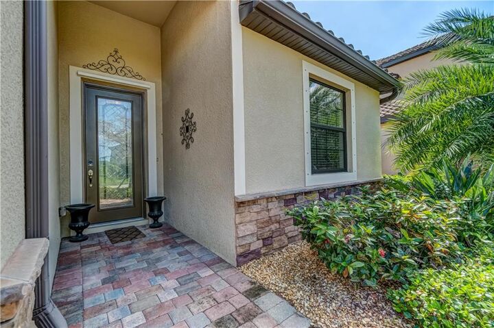 Property Photo: 12495 Canavese Lane FL 34293