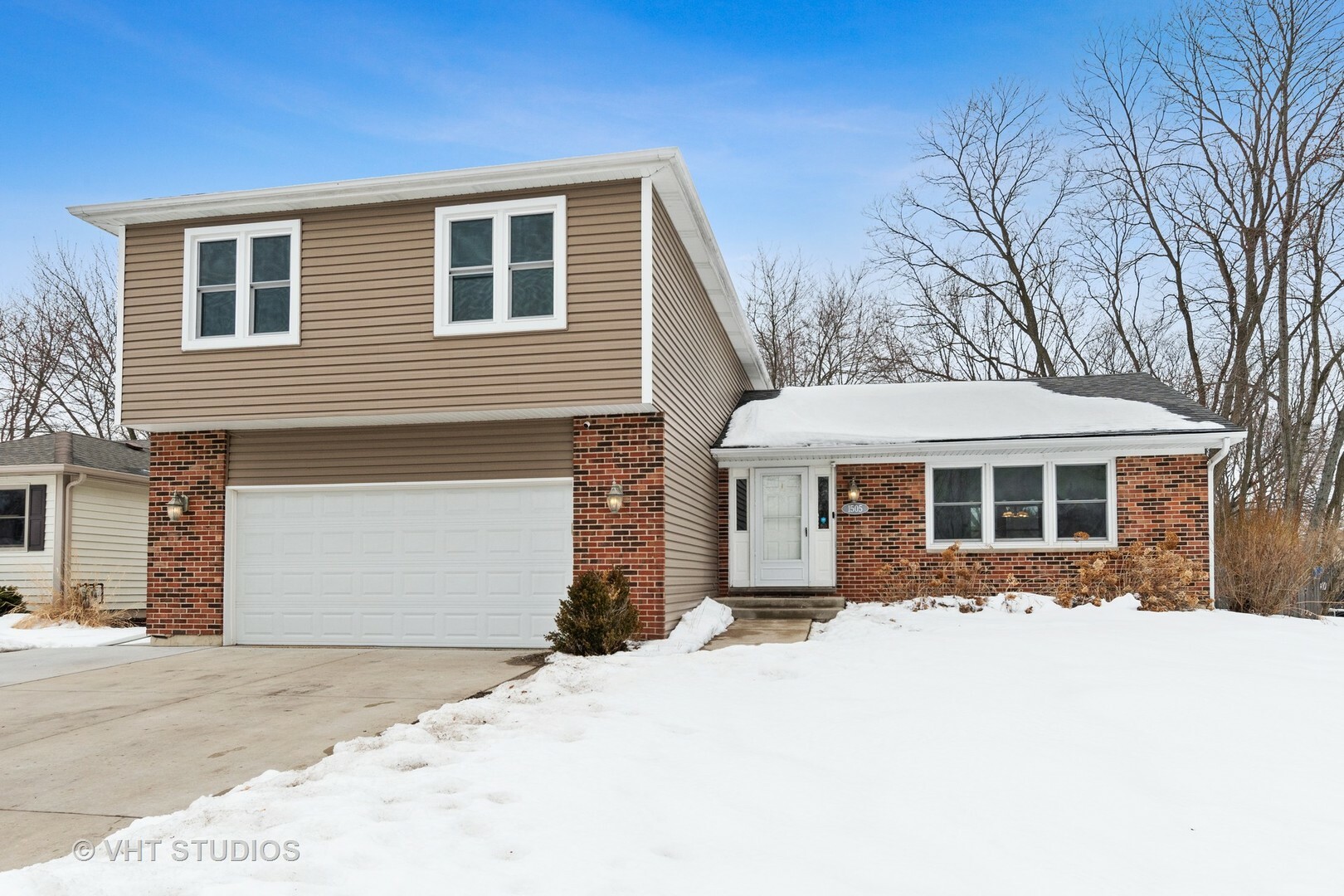 Property Photo:  1505 Cortland Drive  IL 60565 