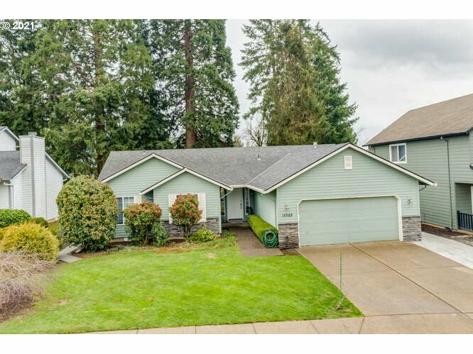 14988 SE Sedona Dr  Clackamas OR 97015 photo