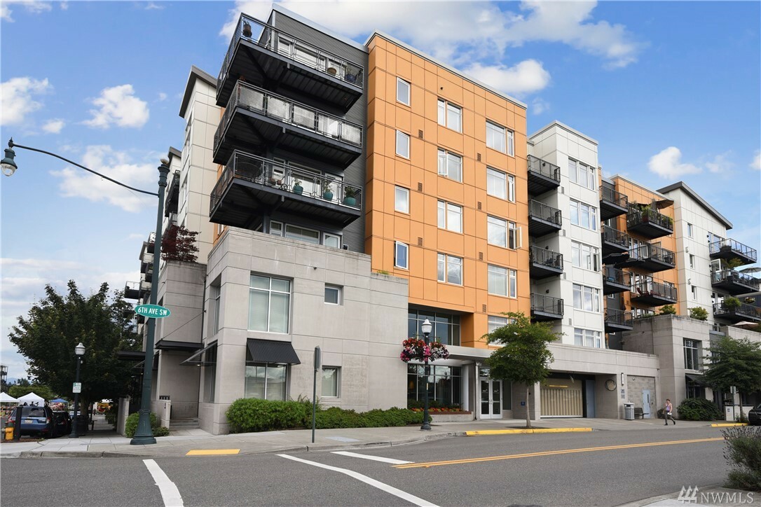 Property Photo: 15100 6th Ave SW 731 WA 98166