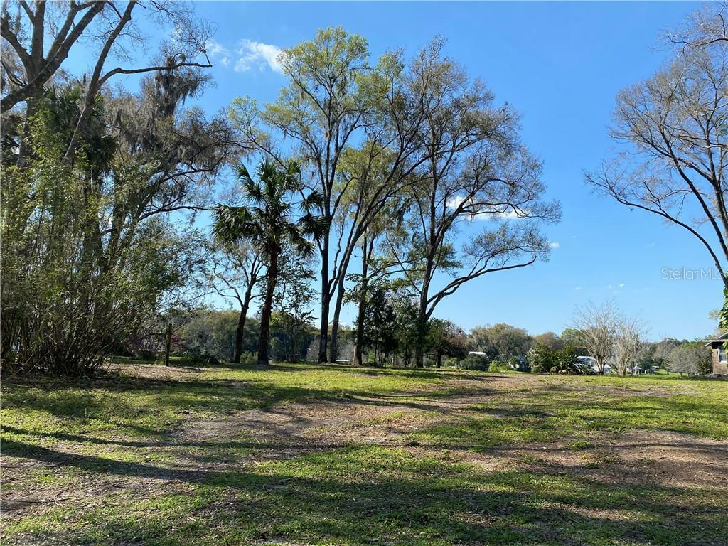 Property Photo:  200 Rose Avenue  FL 32744 