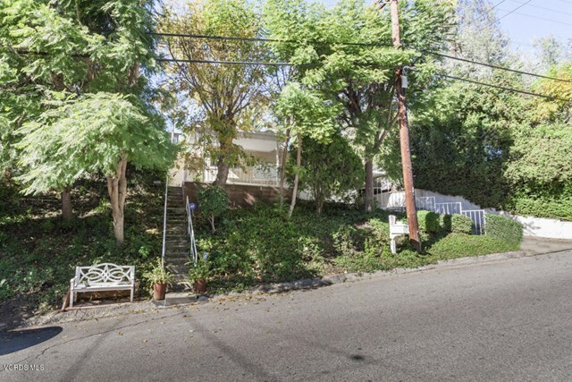 Property Photo:  5041 Calderon Road  CA 91364 