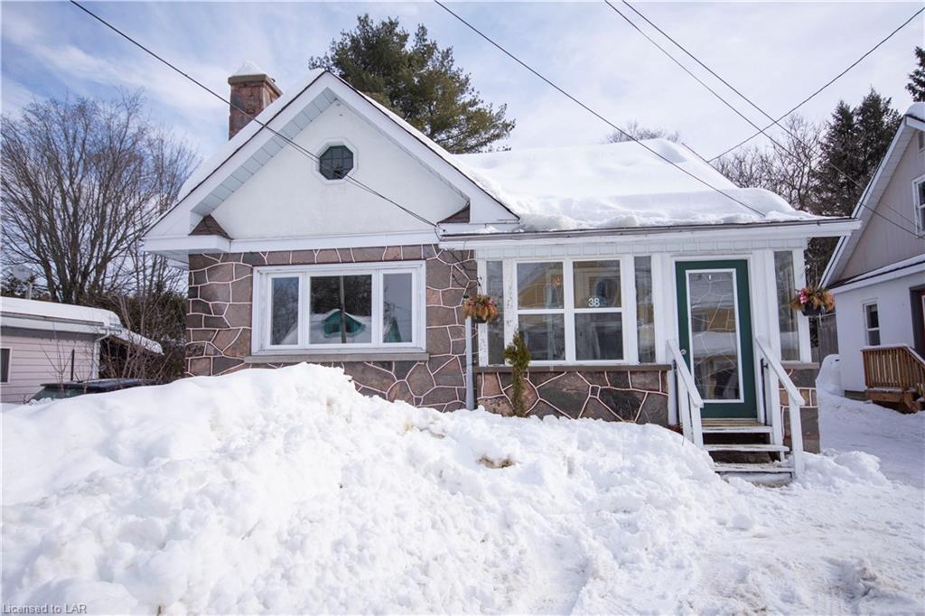 Property Photo:  38 Pine Avenue  ON K0M 1S0 