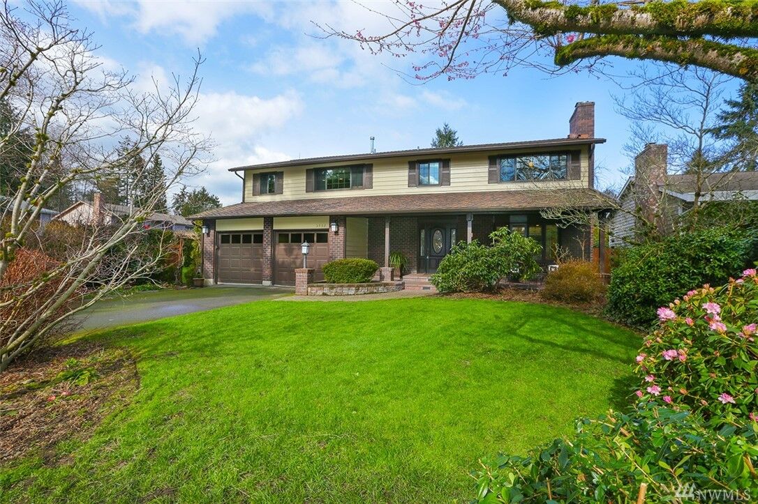 Property Photo: 3902 NE 103rd St WA 98125