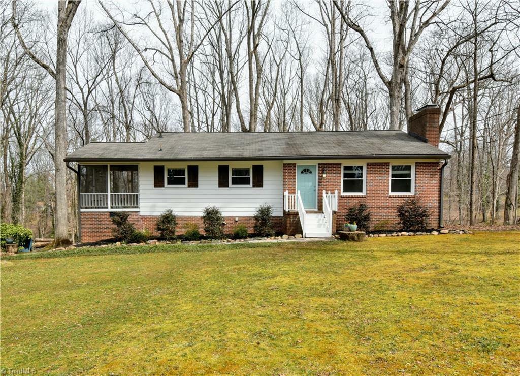 Property Photo:  843 Young Acres Farm Road  NC 27106 