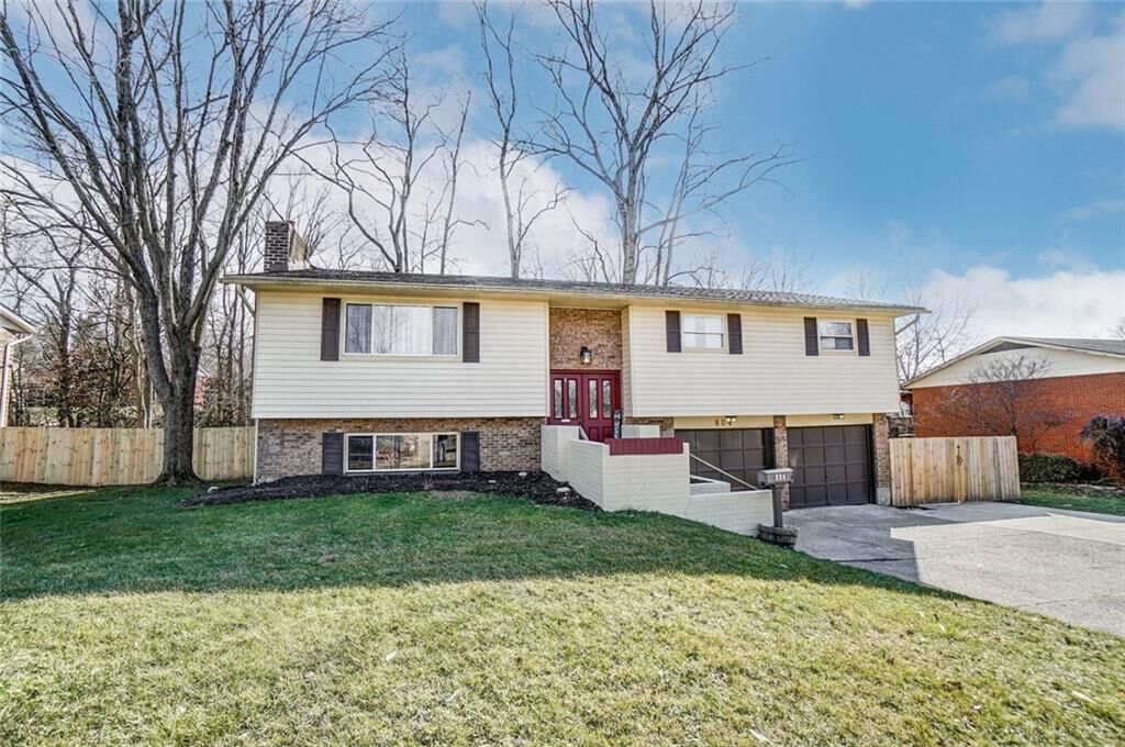 Property Photo: 804 Victoria Drive OH 45005