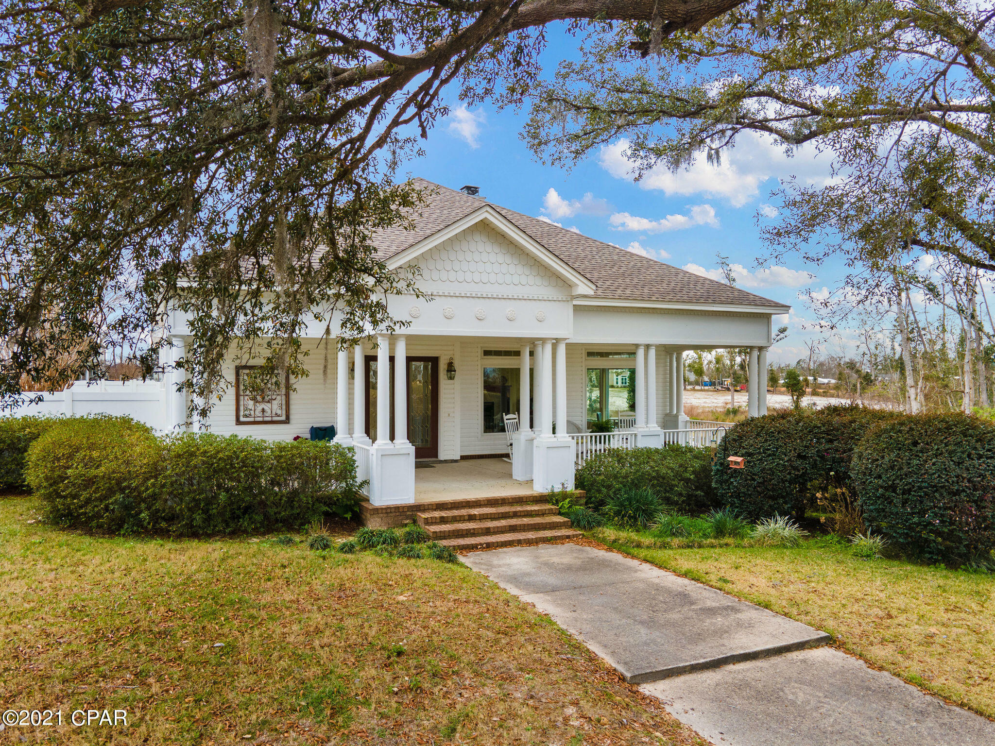 Property Photo:  4001 Riverside Drive  FL 32404 