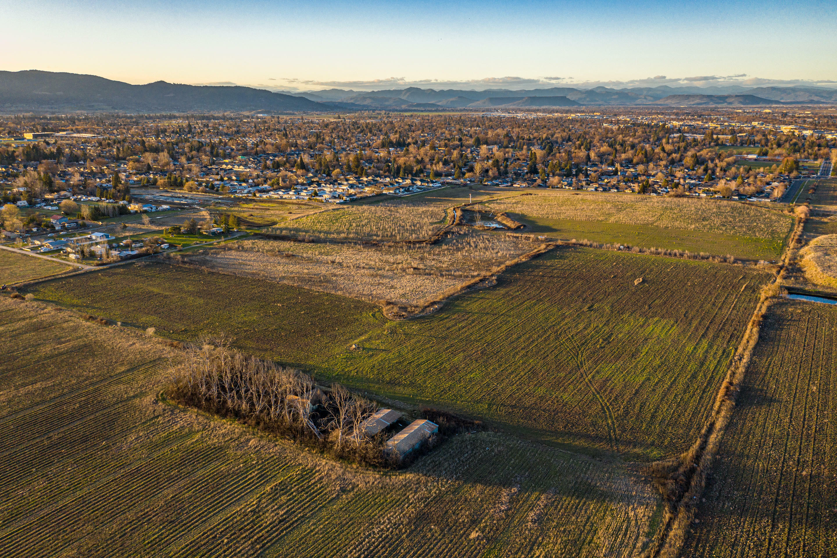 Property Photo:  415 Experiment Station Road  OR 97501 