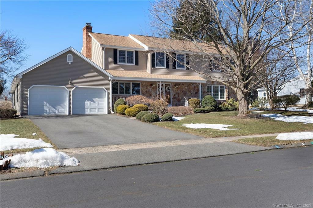 Property Photo: 250 Cricket Knoll CT 06109