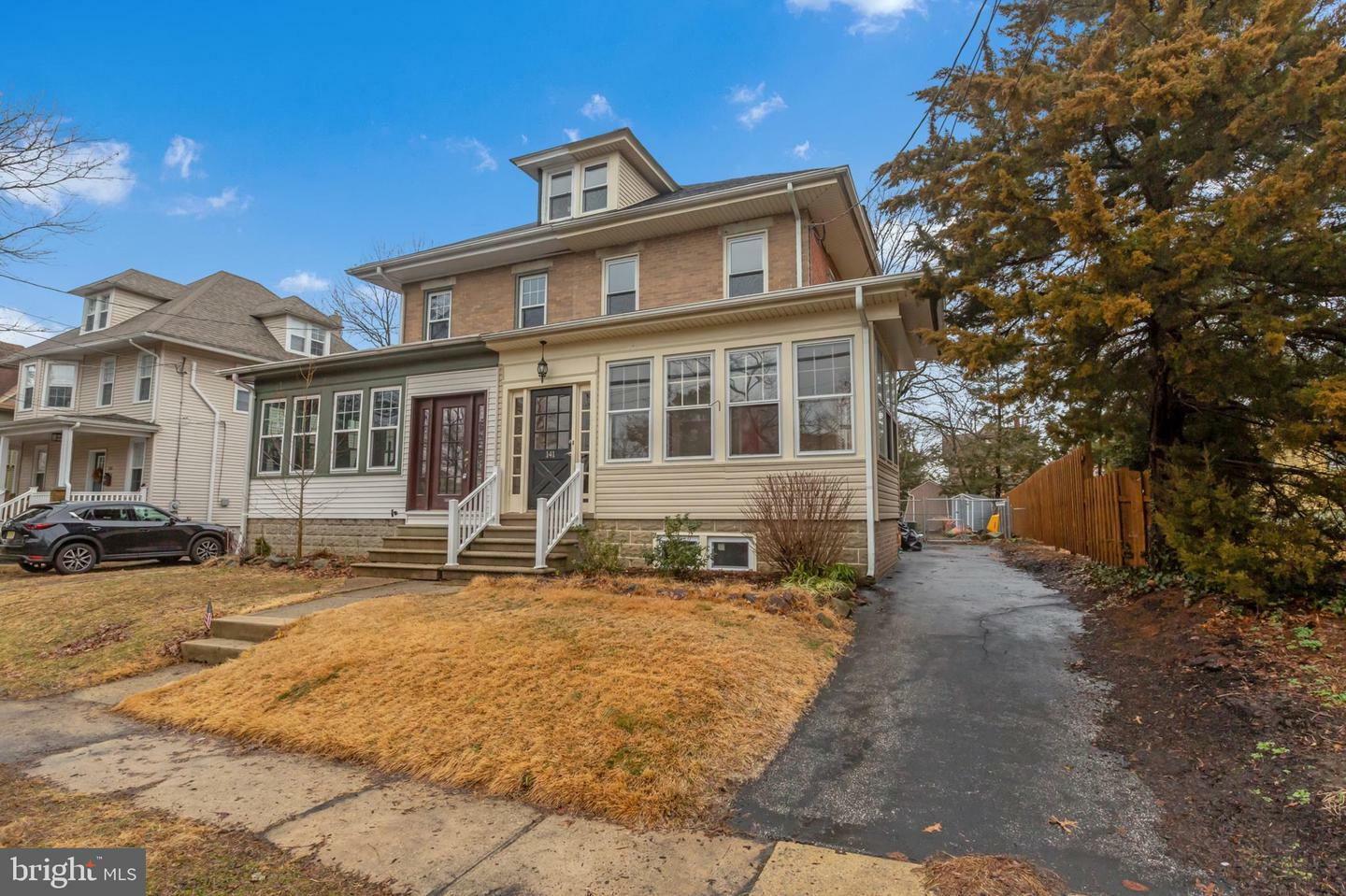 Property Photo:  141 Woodlawn Avenue  NJ 08108 