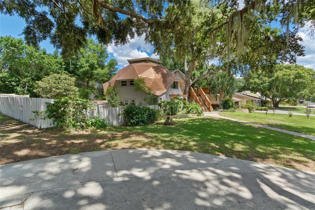 Property Photo:  12848 Lakeshore Drive  FL 34711 