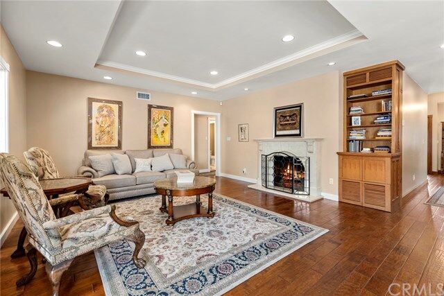 Property Photo:  8646 Davista Drive  CA 90605 