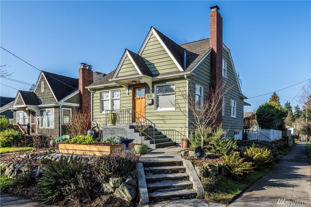 Property Photo: 6755 17th Ave NW WA 98117