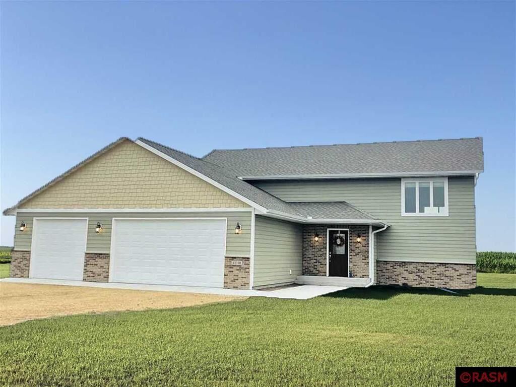 Property Photo:  41310 490th Street  MN 56003 